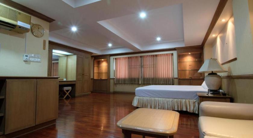 Alameda Suites Hotel Bangkok Exterior photo